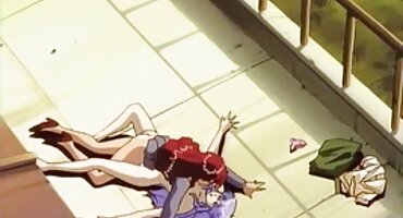 sex lái máy bay bà già Brunette thay thế ass cho vòi nước. phim sex trẻ